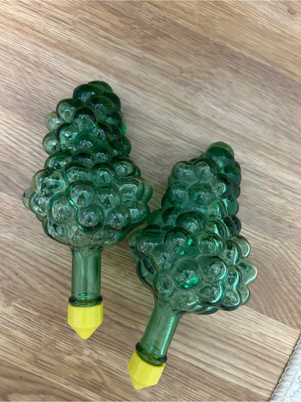 Glass grape clusters Oil/ vinegar decanters